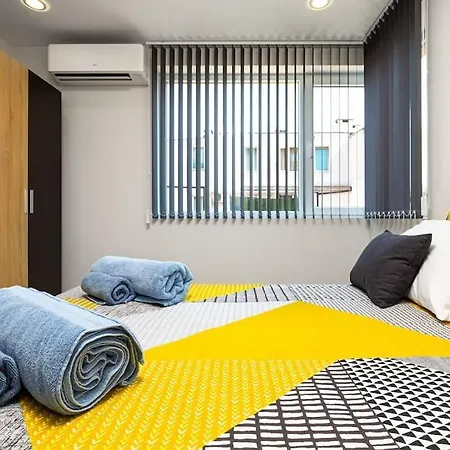 Florance Flat Next To Old Town & Center New Διαμέρισμα *