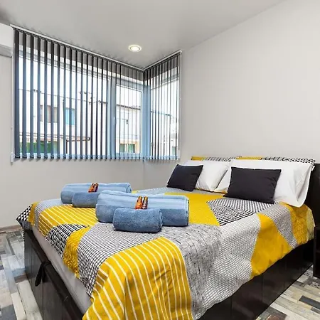 Florance Flat Next To Old Town & Center New Διαμέρισμα *