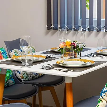 Florance Flat Next To Old Town & Center New بلوفديف