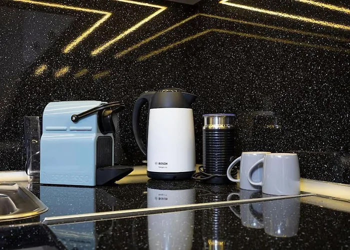 Florance Flat Next To Old Town & Center New