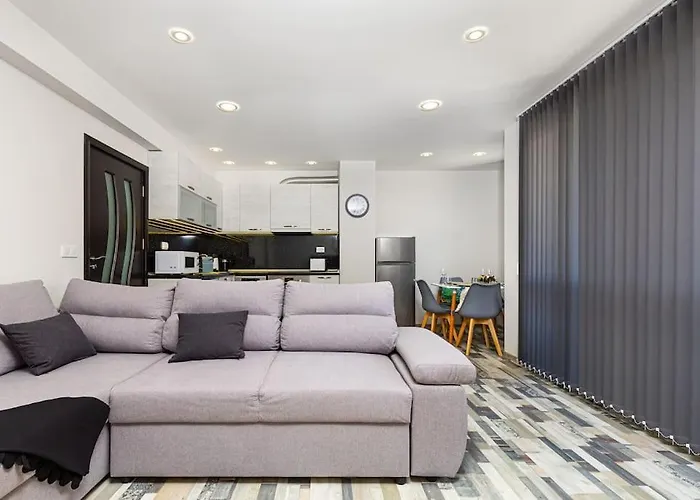 Apartament Florance Flat Next To Old Town & Center New *